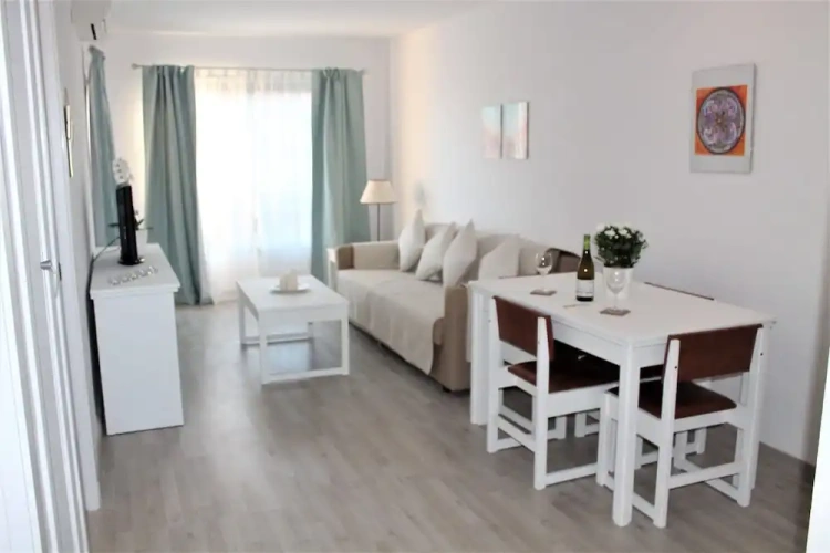 1 Bedroom Apartment with balcony and with sea view