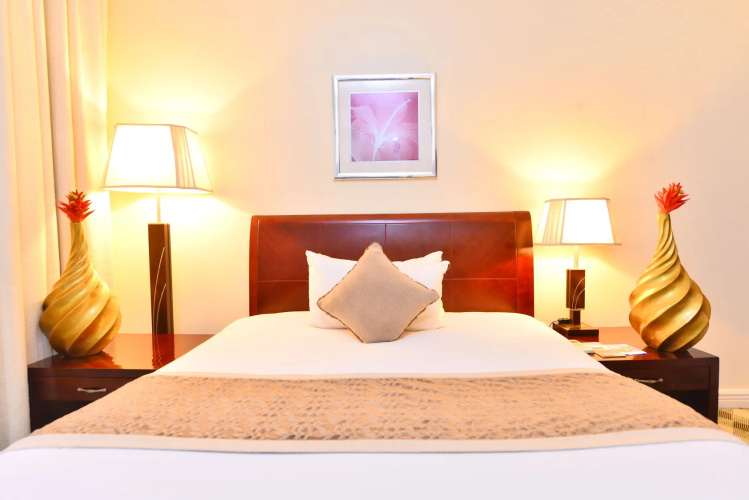 The Manor Hotel