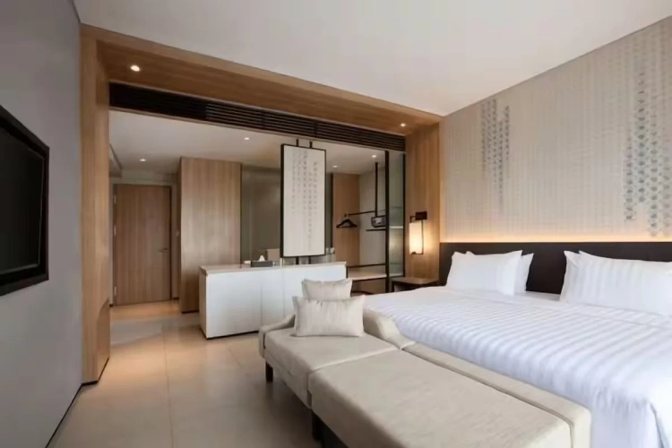 Deluxe room with lake view