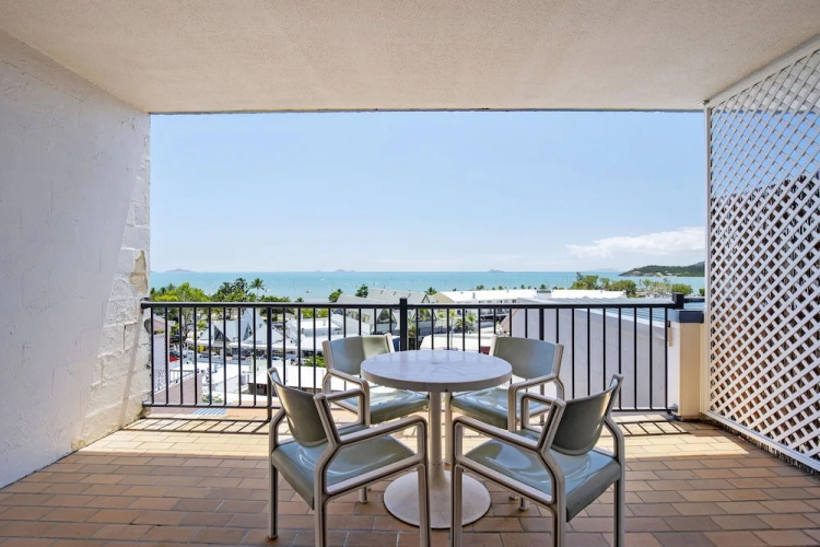 Ocean Views 9A
