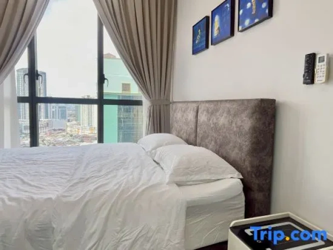 3 Bedrooms Deluxe Family room