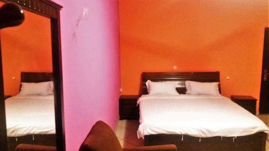 Golden Simcha Hotel