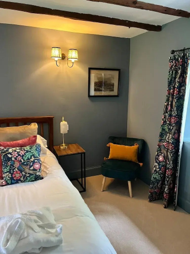 Tranquil Glenshee Cottage Retreat