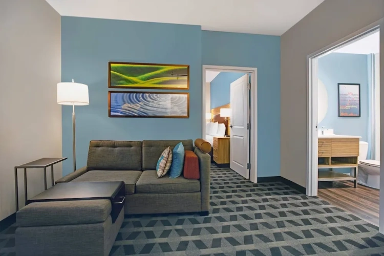 1 Bedroom Suite