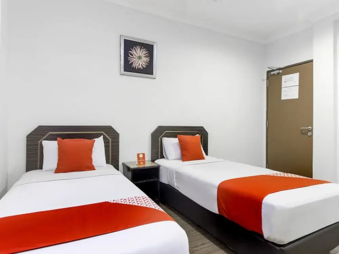 Oyo 327 Buddys Hotel