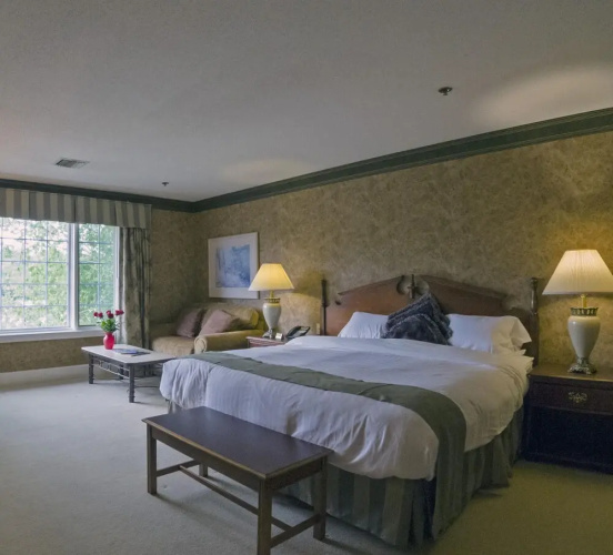 Phoenix Inn Resort