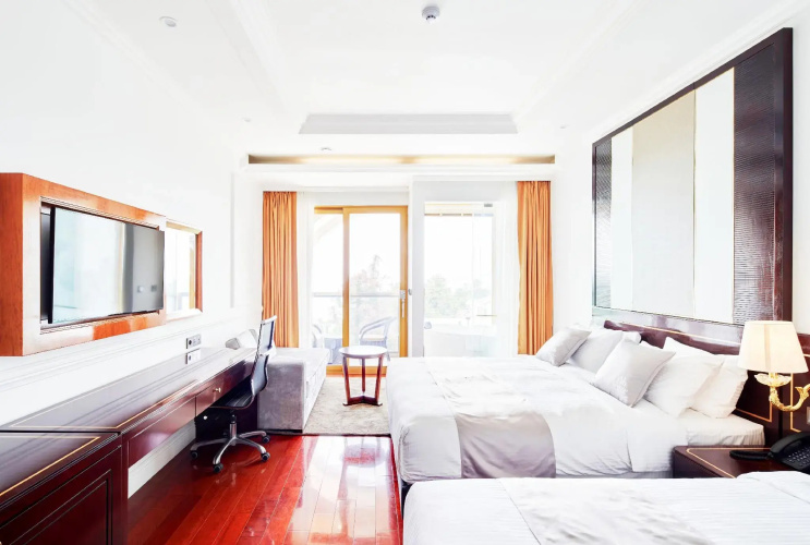 GoldOne Hotel & Suites