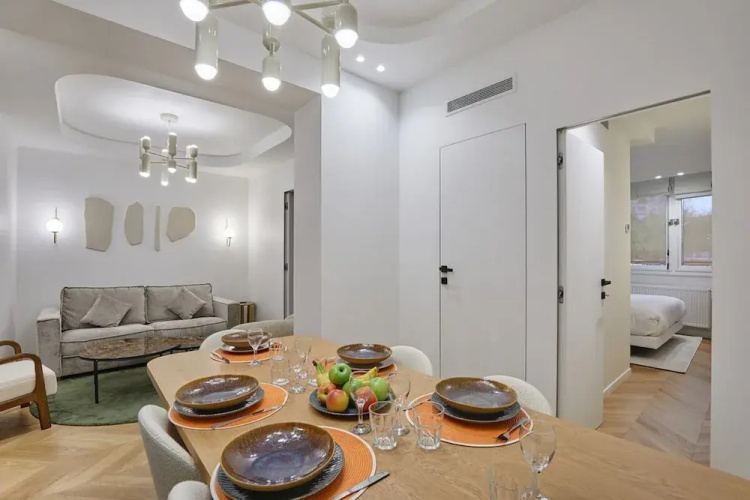 Apartment With AC Front Montparnasse Tower
