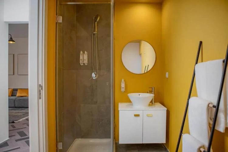 1 Bedroom Deluxe Double Apartment