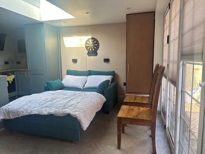Inviting 1-bed Studio in London