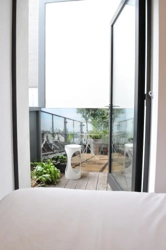 Farringdon 3 Bedroom Flat With Terrace