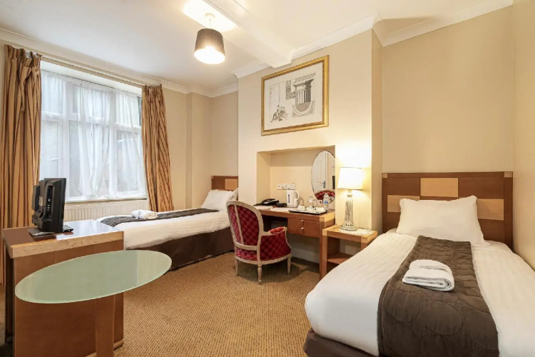Barrington Lodge