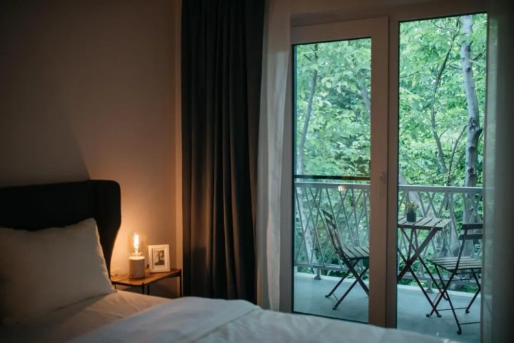 Studio with garden view