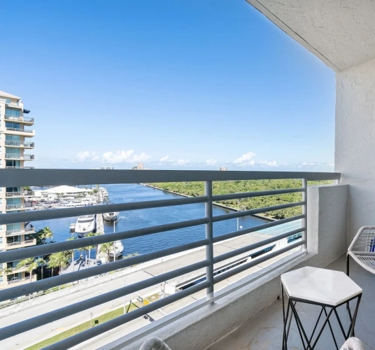 Luxury Apartment with ocean view