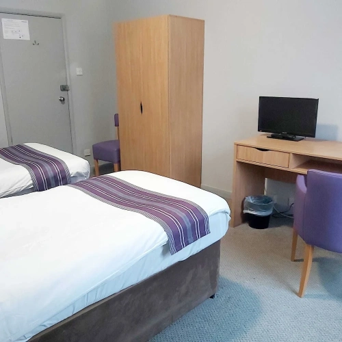 Standard Twin room
