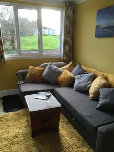2 Bedrooms Chalet
