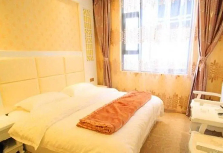 Mingge Busniess Hotel