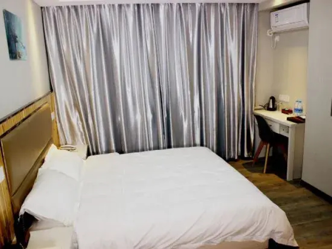 Danyang Donghua Express Hotel