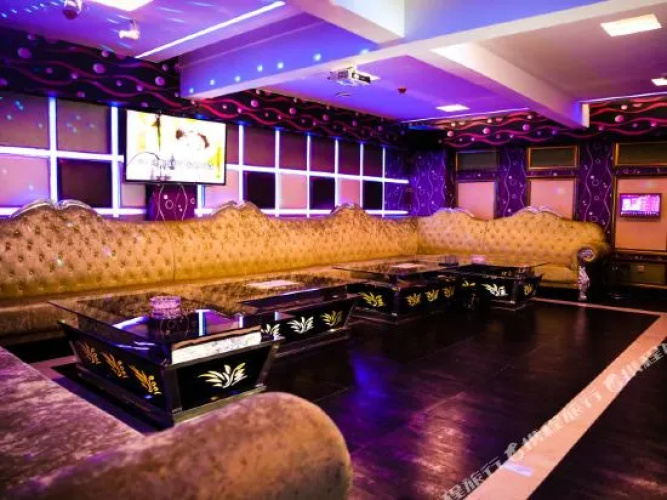 Lijin Holiday Hotel