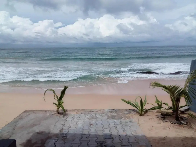 Shanthi Guest & beach villa