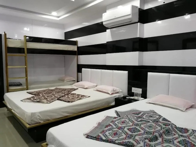 Hotel Laabh