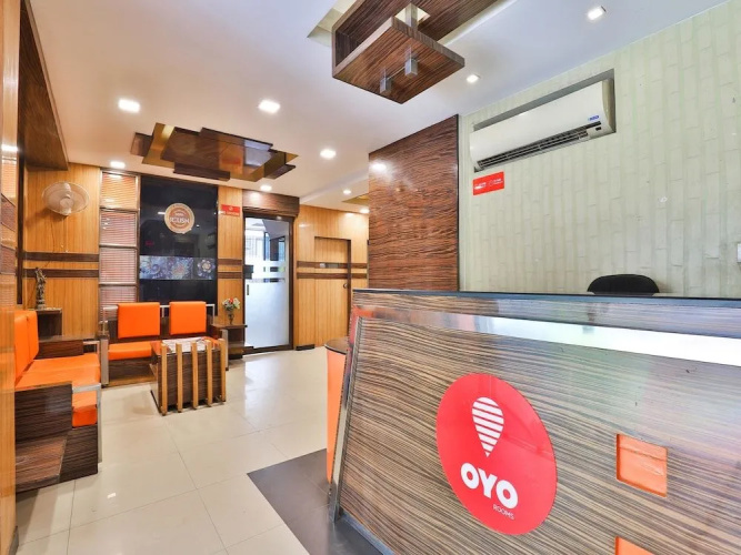 OYO 13398 Hotel Relish