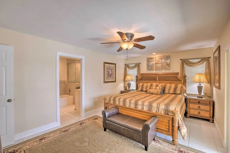 4 Bedrooms Cottage