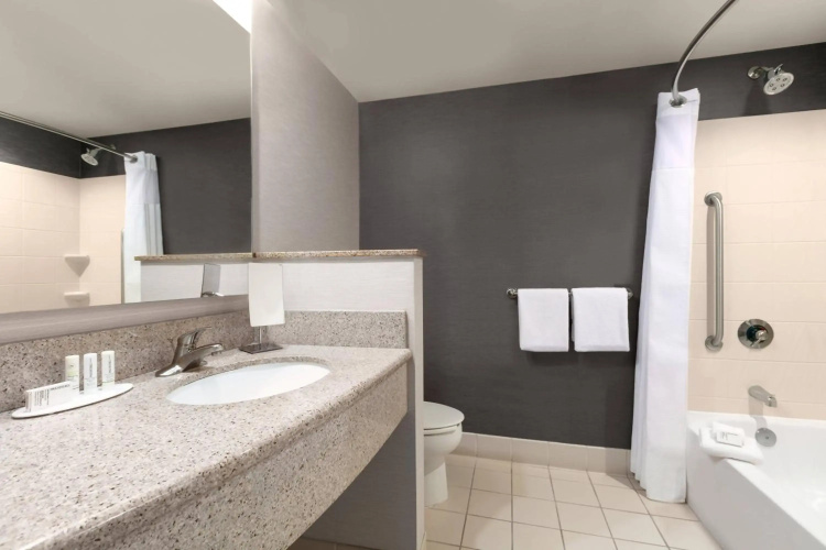 Courtyard by Marriott Lancaster