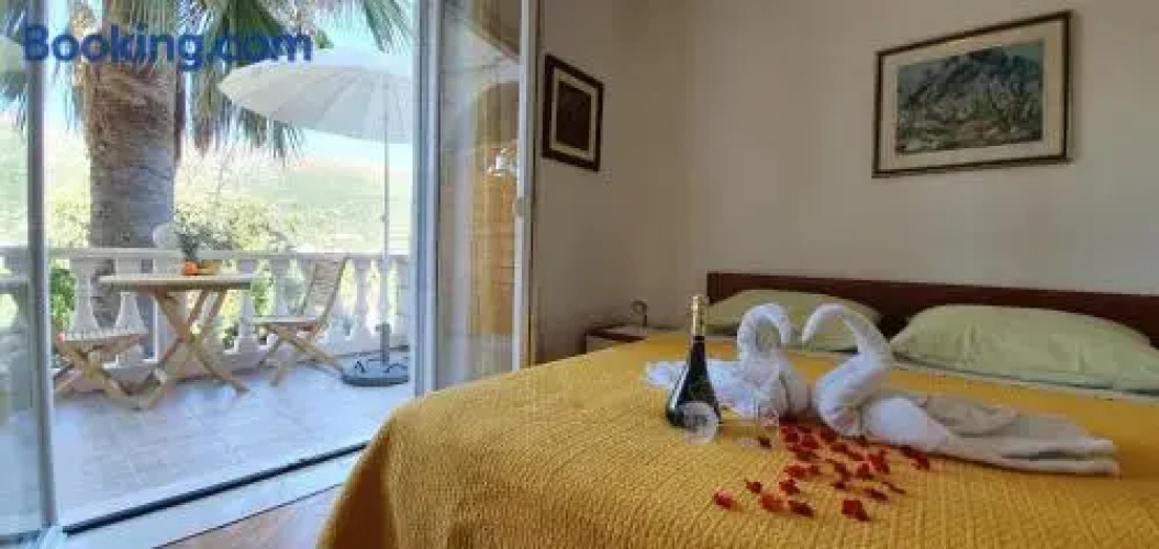 Two Palms Villa