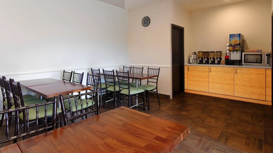 Best Western Plus Glendale photo 22