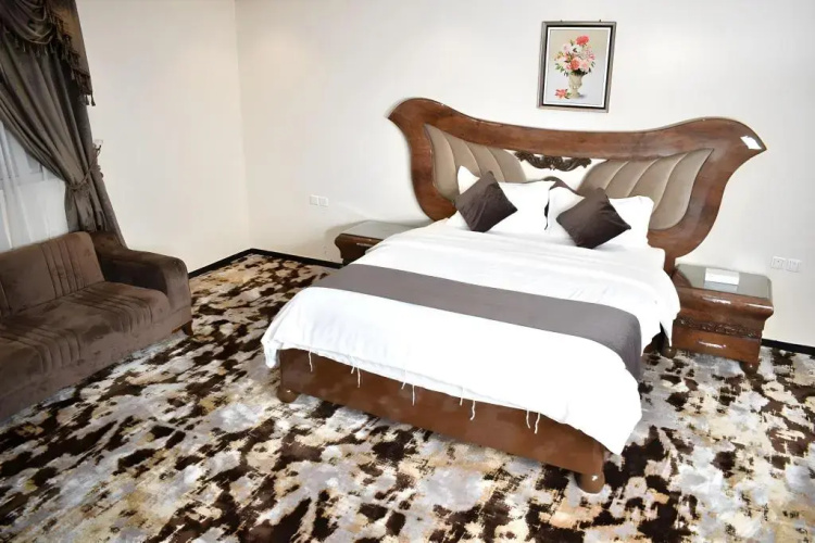 Diva Hotel Suites
