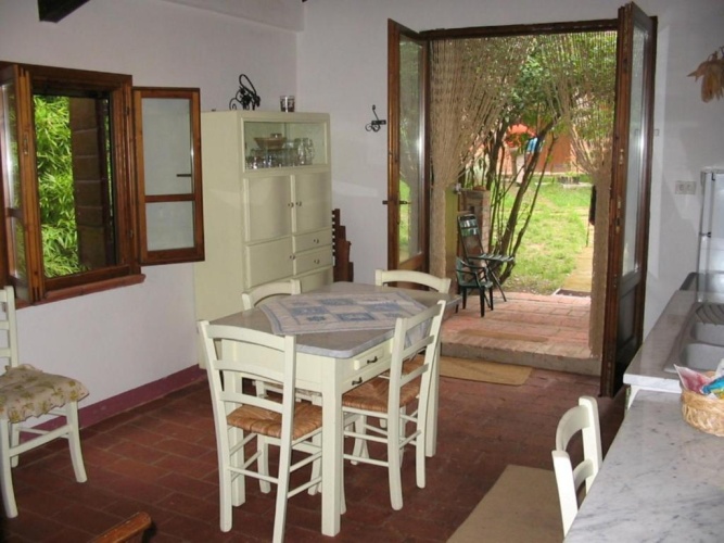 3 Bedrooms Apartment