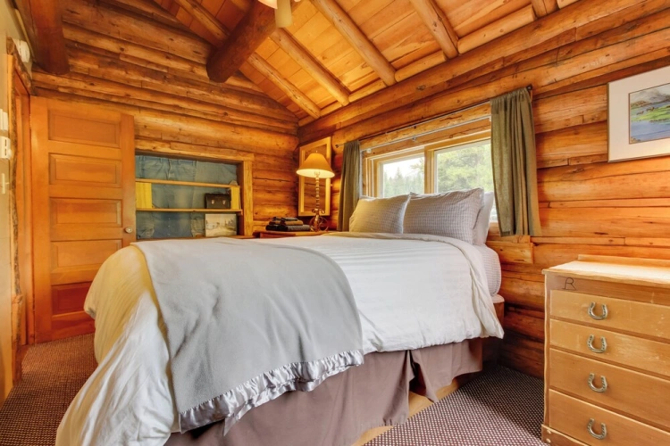 3 Bedrooms Cottage
