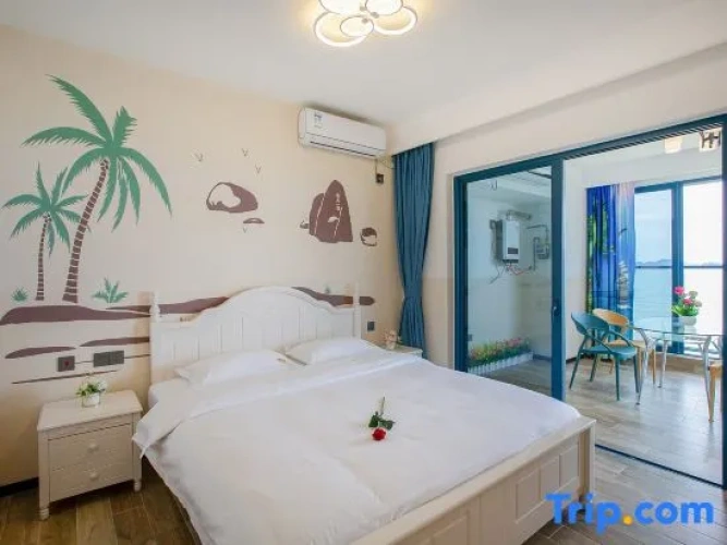 2 Bedrooms Family Suite with sea view