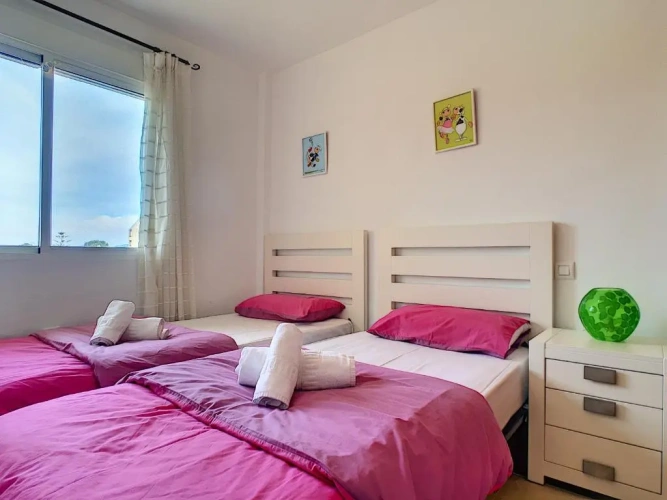 2 Bedrooms Apartment