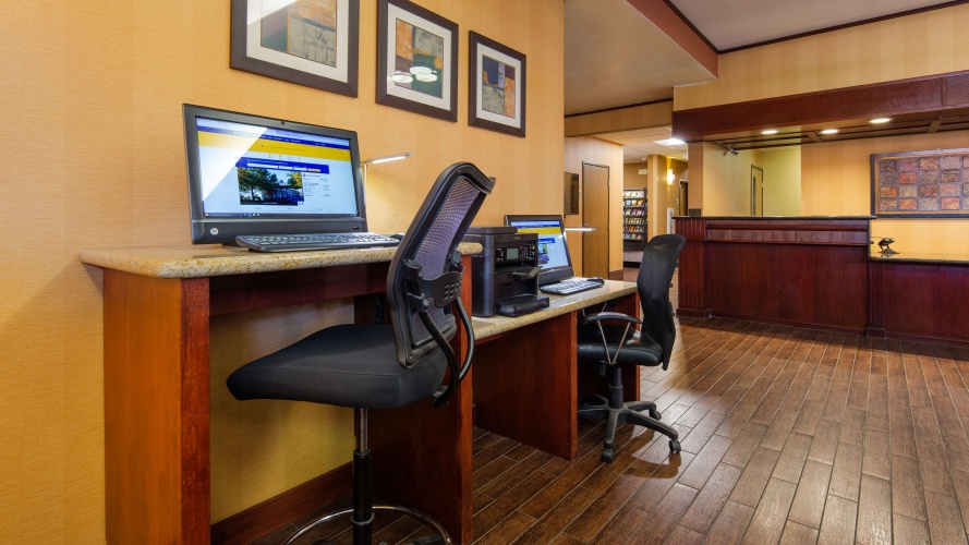 Best Western Plus Meridian photo 6