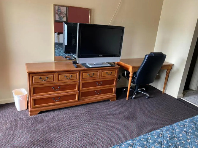 Budget Inn
