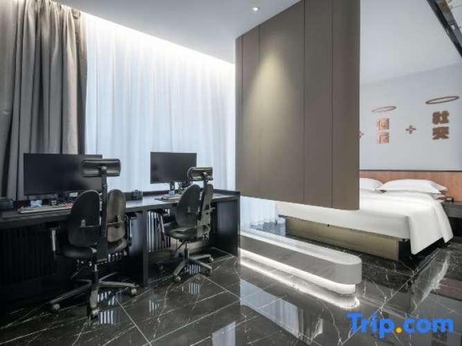 Standard Double room with garden view