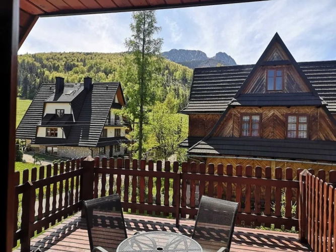 1 Bedroom Family Apartment with balcony and with mountain view