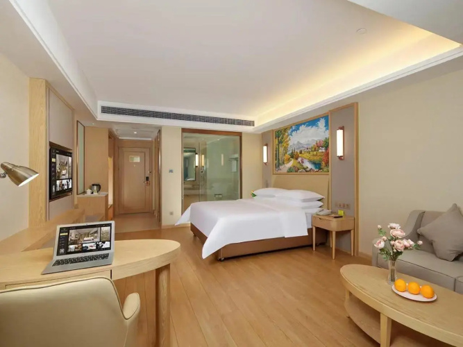 Yijia International Hotel