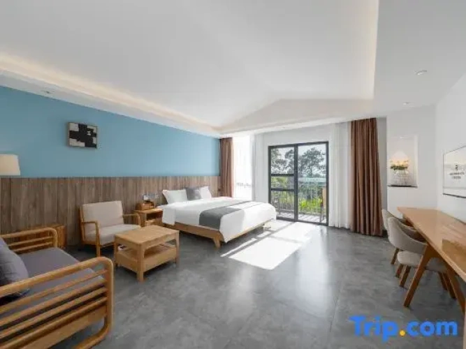 Standard Double room with balcony and with garden view