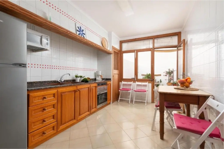 2 Bedrooms Cottage