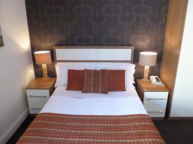 White Lady Hotel