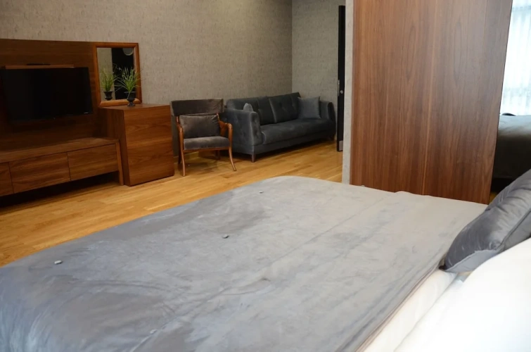 Grand room