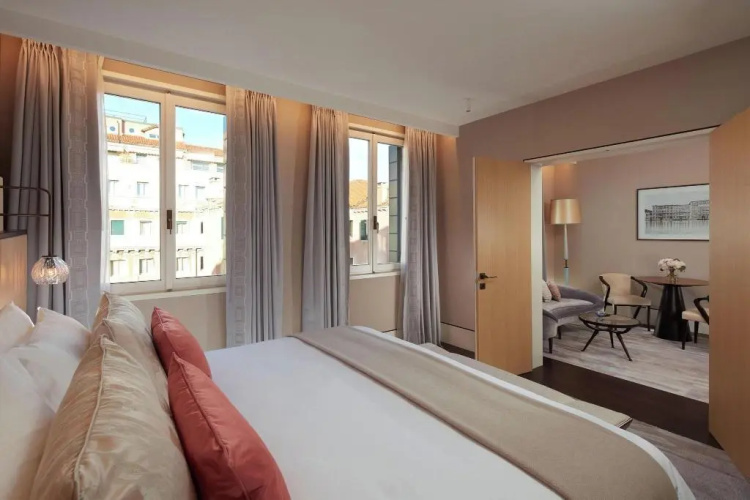 The St. Regis Venice photo 12