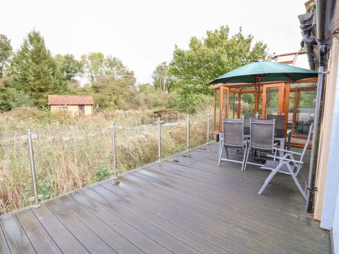 Dragonfly Lodge