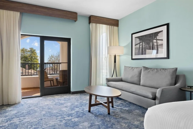 Quadruple Suite with balcony and with ocean view