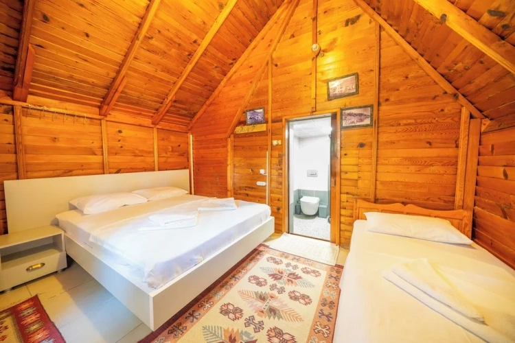 1 Bedroom Classic Cottage with garden view