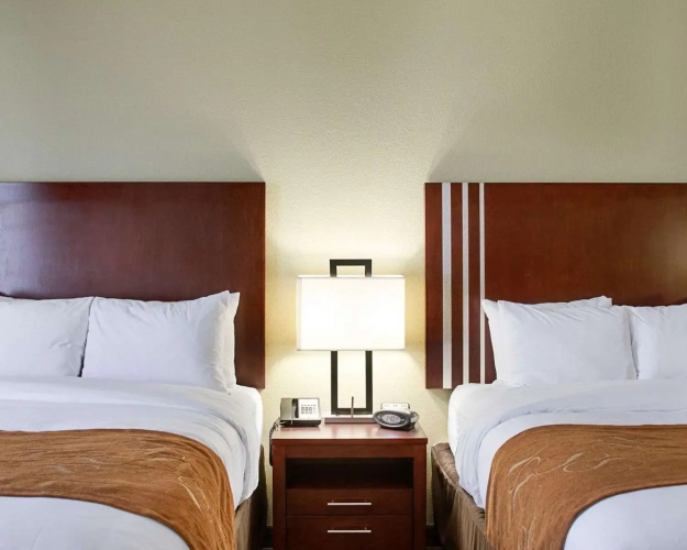 Comfort Suites