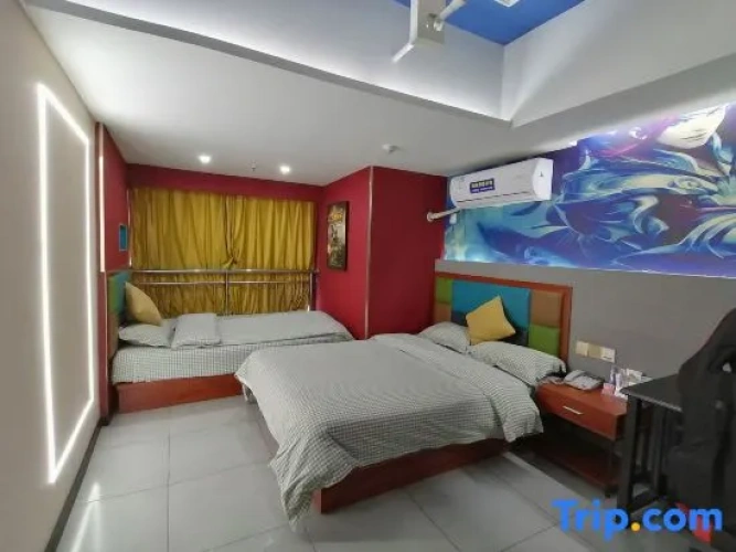 Standard Triple room